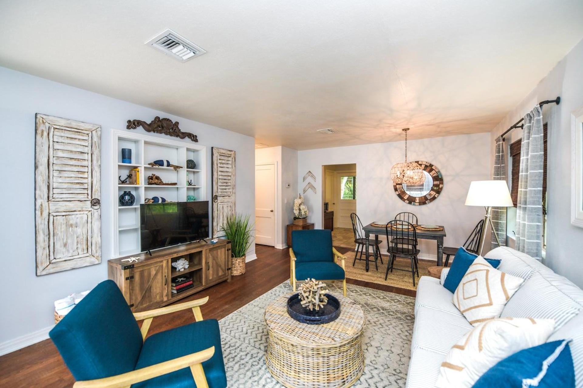 Casa Posada - So Close You Can Hear The Waves Historic Beach Cottage W Beach Gear Anna Maria Eksteriør bilde
